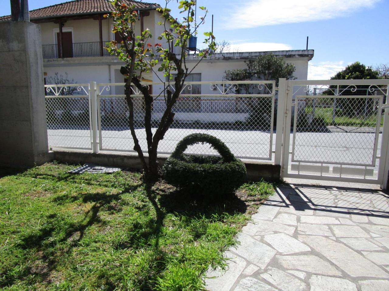 Apartment Korinos Mama Machi Exterior photo